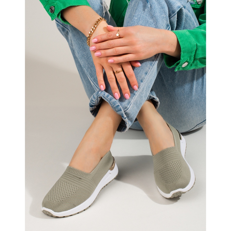 Dámské prolamované tenisky Shelovet zelené zelená 2 Dámské prolamované tenisky Shelovet zelené zelená 2