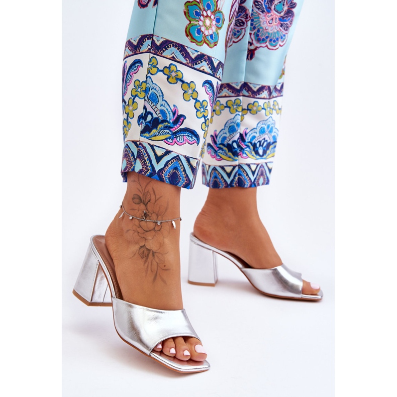 Dámské kožené klasické pantofle Silver Loara stříbrný 1