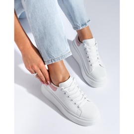 Bílé dámské sportovní boty Shelovet bílý 1