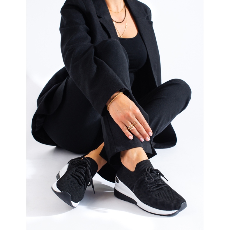 SHELOVET Černé fitness tenisky černá 1