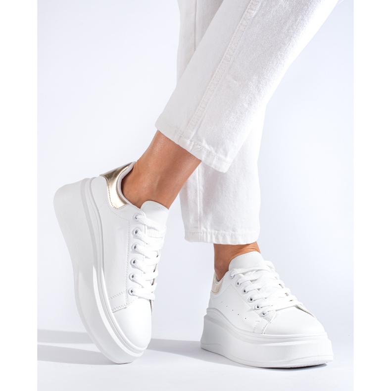 Dámské bílé sportovní boty Shelovet bílý 1
