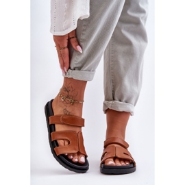 FJ1 Kožené klasické dámské pantofle na suchý zip Brown Amedon hnědý 2