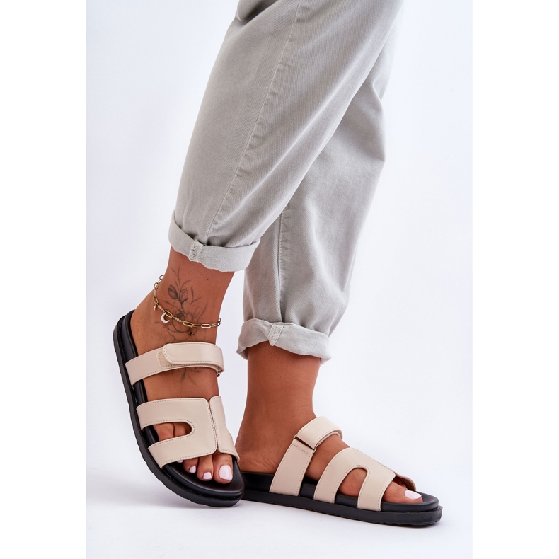 Kožené klasické dámské pantofle na suchý zip Béžová Amedon béžový 2