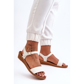 Klasické bílé sandály Arya na nízkém klínu bílý 1 Klasické bílé sandály Arya na nízkém klínu bílý 1