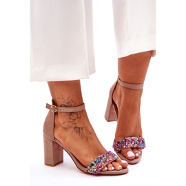 Módní sandály na vysokém podpatku s ozdobnými kameny Béžová Love Me béžový 3