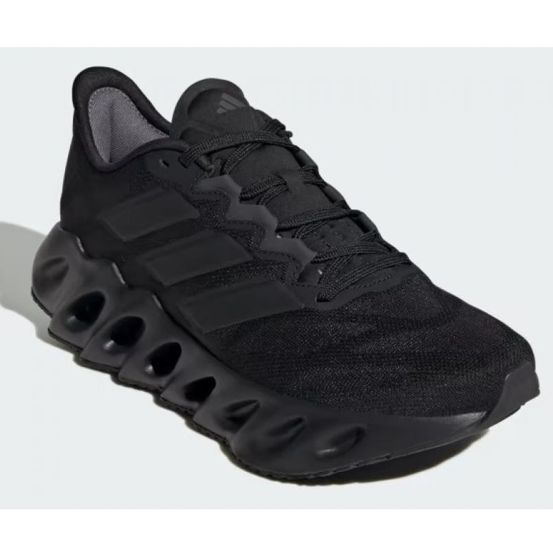 Boty adidas Switch Fwd W ID1787 černý 1