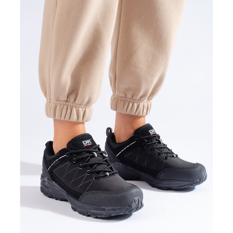 Černé dámské trekové boty DK černá 2