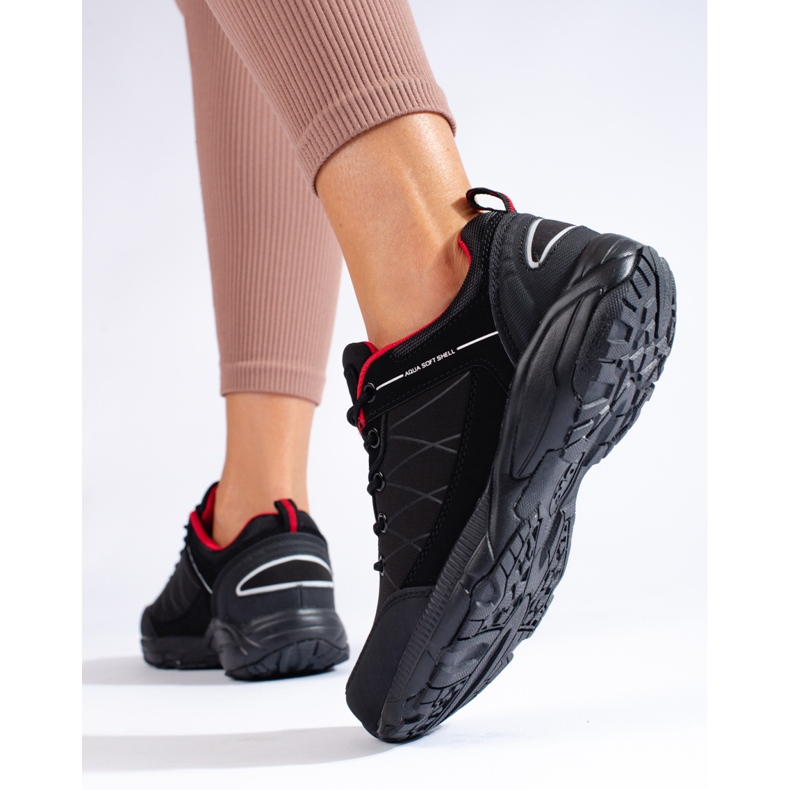 DK voděodolné černo-červené dámské trekové boty černá 2