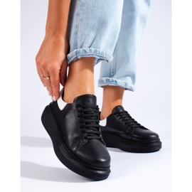 SHELOVET Černé klasické dámské sportovní boty značky T.Sokolski černá 2