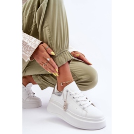 PS1 Dámská sportovní obuv na masivní platformě bílá a stříbrná Mariell bílý 2 PS1 Dámská sportovní obuv na masivní platformě bílá a stříbrná Mariell bílý 2