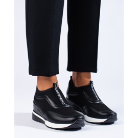 Prolamované tenisky VINCEZA černá 1 Prolamované tenisky VINCEZA černá 1