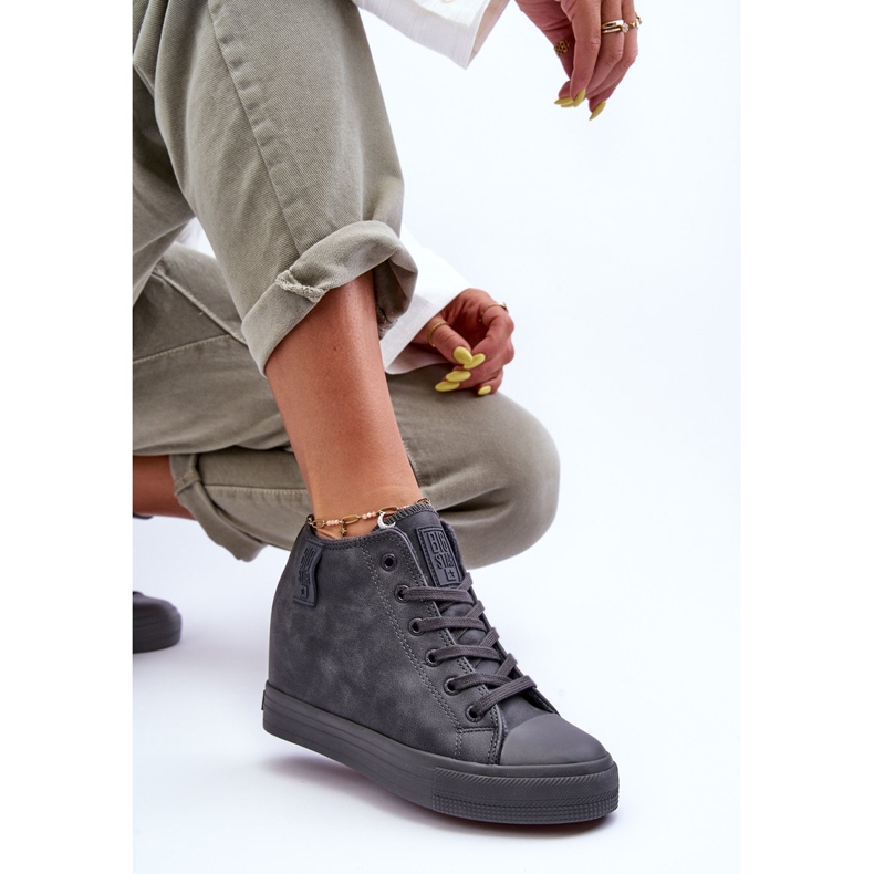 Dámské kožené tenisky na klínku Big Star MM274005 šedé šedá 2