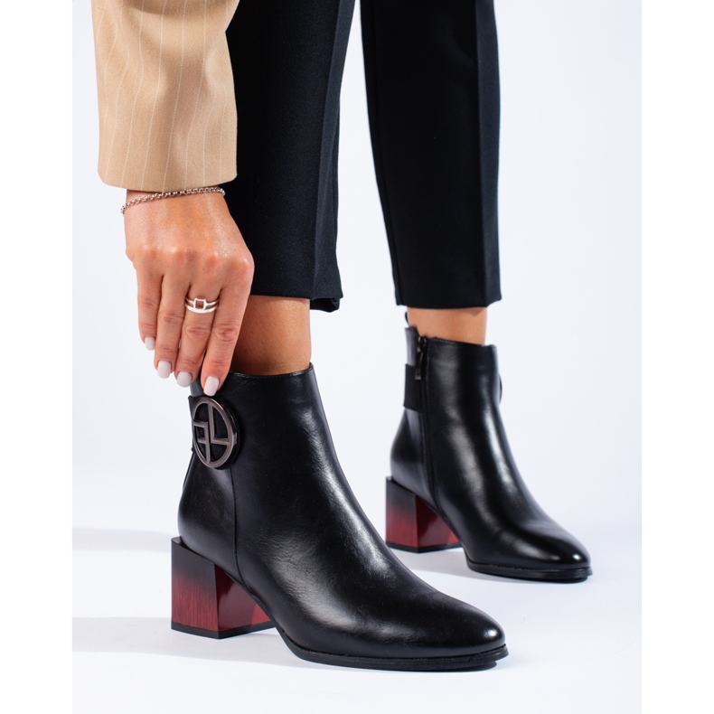 W. Potocki Černé dámské kozačky na sloupku Potocki černá 1