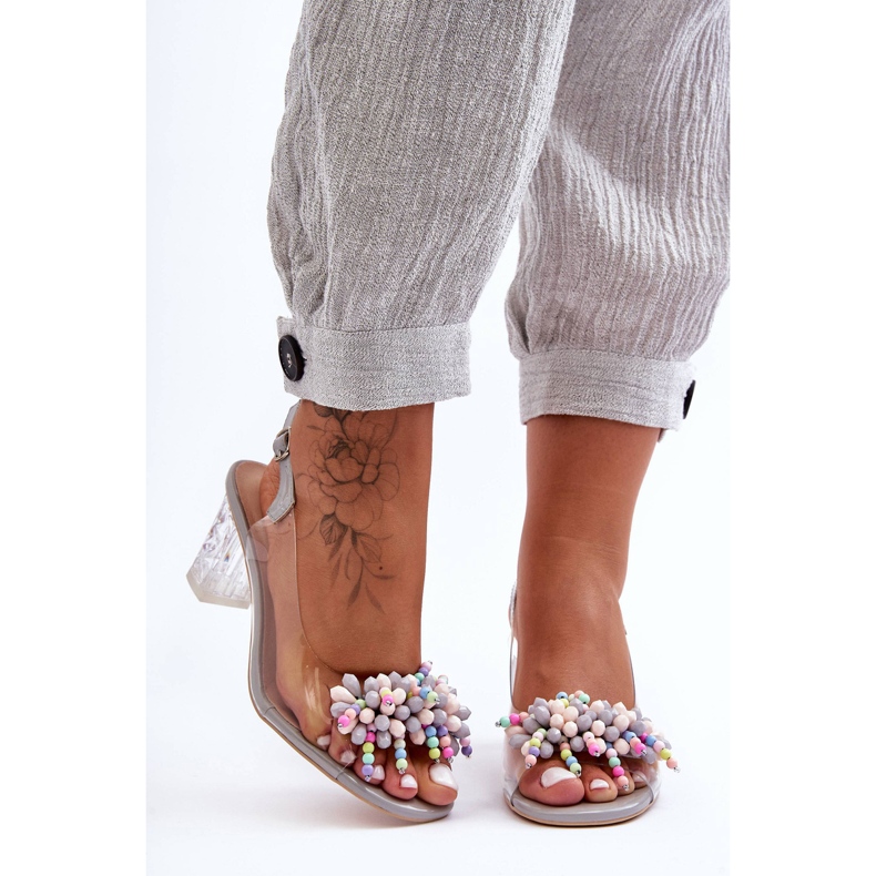 Zdobené módní sandály na podpatku Šedé S.Barski MR1037-23 šedá 1