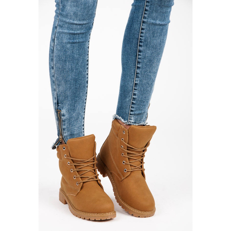 Queentina Velbloudí lovci hnědý 1