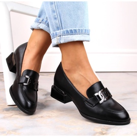 Ploché boty s řetízkem černé Vinceza 58162 černá 1