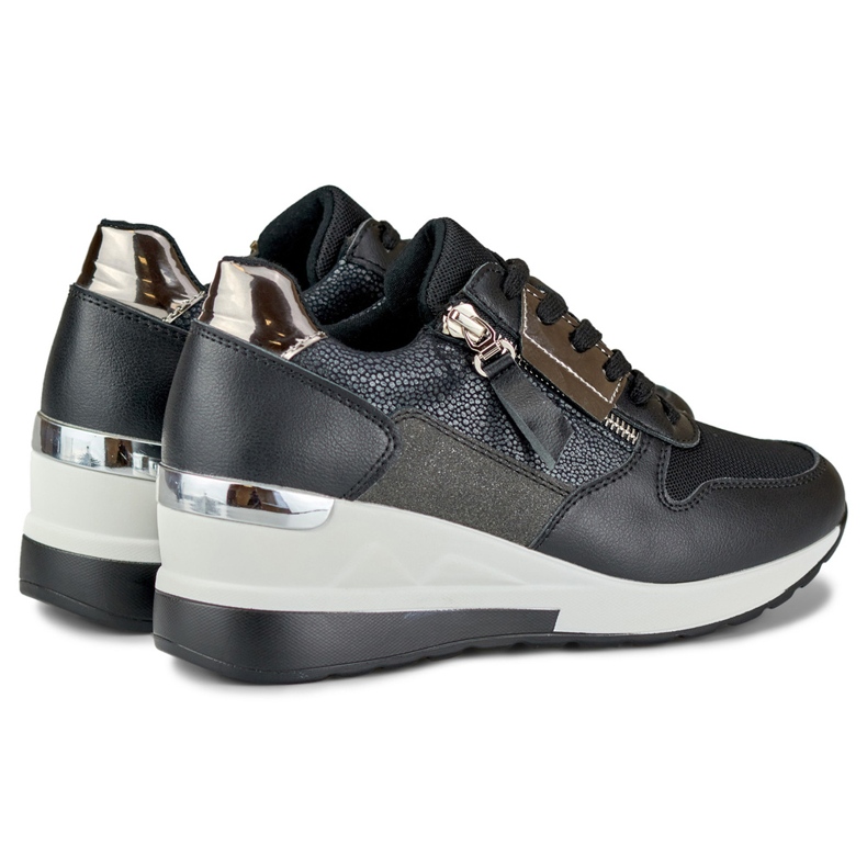 Elegantní černé sportovní boty na klínku černá 1 Elegantní černé sportovní boty na klínku černá 1