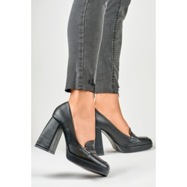Módní mokasíny na vysokém, širokém sloupku černá 2