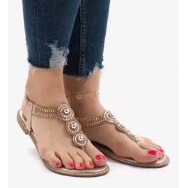 Šampaňské žabky s elastickými zdobenými sandály ST3107Y zlatý 1