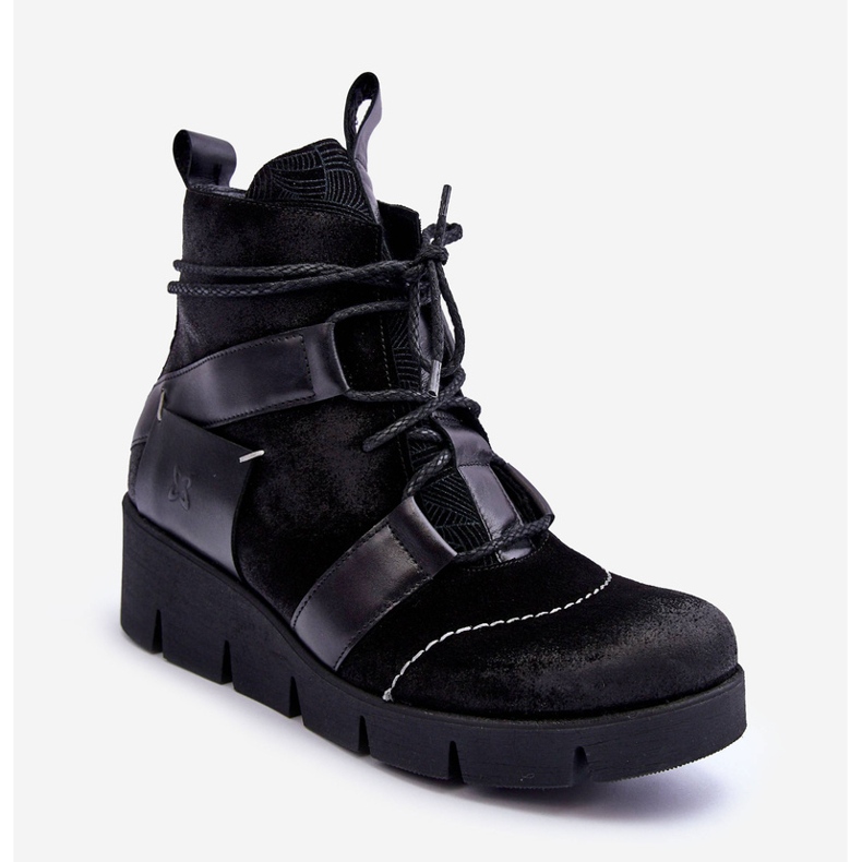 Kožené kozačky na klínku Maciejka 06185-01 Černá 1