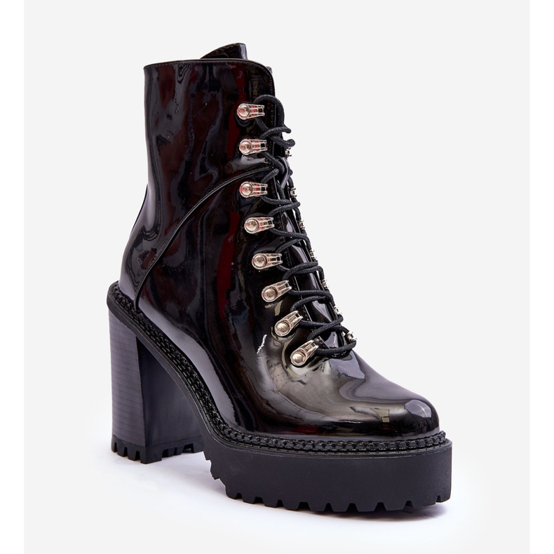 Lakované kozačky na robustním podpatku černé Ikeshia černá 1