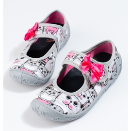 Šedé pantofle pro dívky s mašlí Shelovet šedá 1