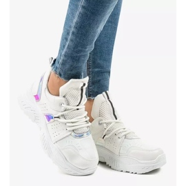 Bílé sportovní tenisky K-505 bílý 2