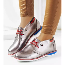 Stříbrné dámské boty značky Reyes stříbrný 1