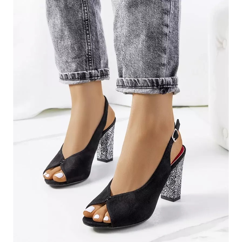 Černé semišové sandály od Bonnie černá 1