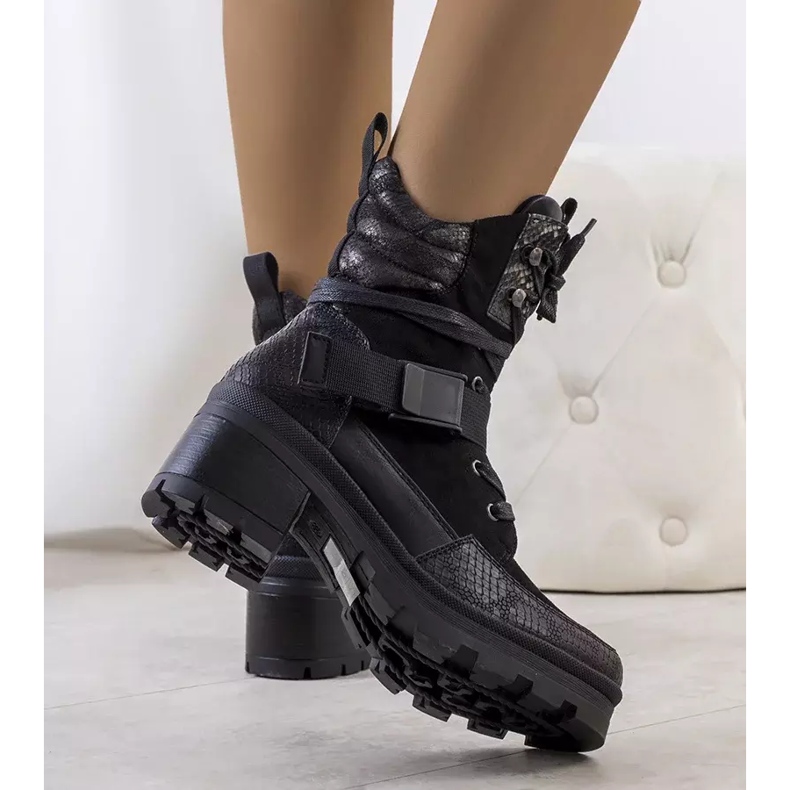 BM Černé boty Pilastri na vysokém podpatku černá 1