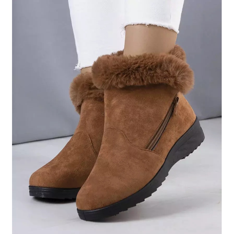 BM Hnědé zateplené sněhule s kožíškem Crina hnědý 1