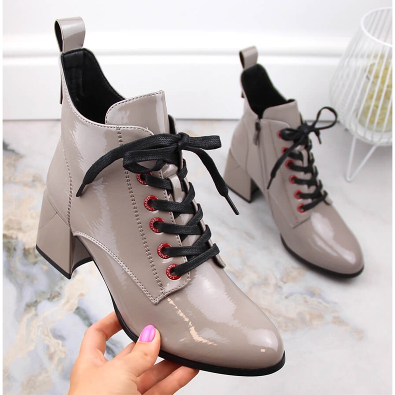 Lakované taupe dámské kozačky D&amp;A S.Barski Premium Collection MR870-66 béžový 1