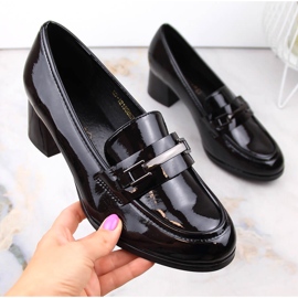 Lakované dámské mokasíny na vysokých podpatcích černé Potocki SZ12155 černá 1 Lakované dámské mokasíny na vysokých podpatcích černé Potocki SZ12155 černá 1