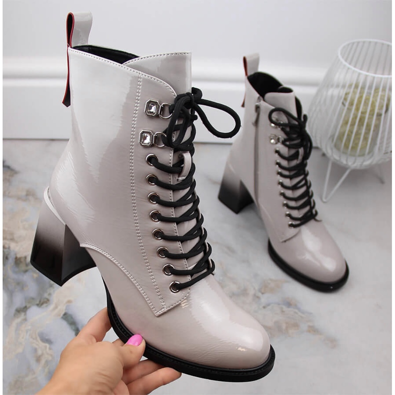 Dámské lakované kozačky na podpatku D&amp;A S.Barski Premium Collection MR870-06 šedá 1