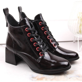 Černé lakované dámské kozačky D&amp;A S.Barski Premium Collection MR870-66 černý 1