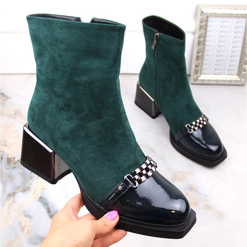 Dámské kozačky na ozdobných podpatcích zelené D&amp;A S.Barski Premium Collection MR870-70 zelený 1