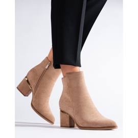 Béžové semišové kotníkové boty značky Shelovet béžový 1