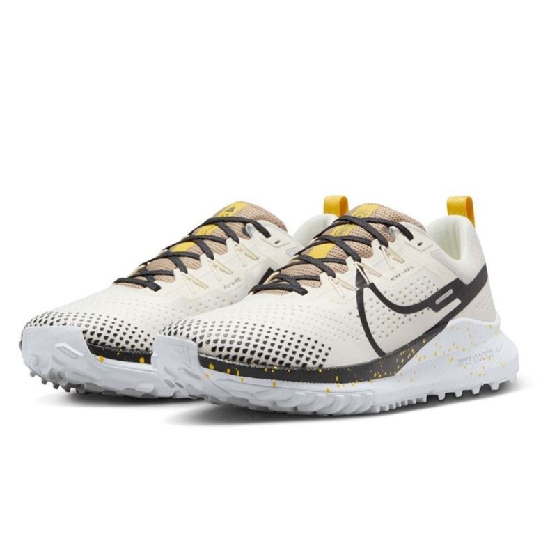 Boty Nike React Pegasus Trail 4 M DJ6158 100 bílý 1