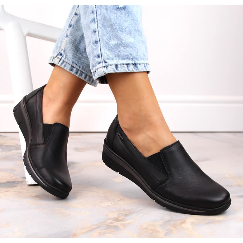 Kožené dámské boty, nazouvací černé Helios 350 černá 2