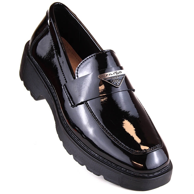 Černé lakované dámské slip-on boty Filippo DP4710 černý 1