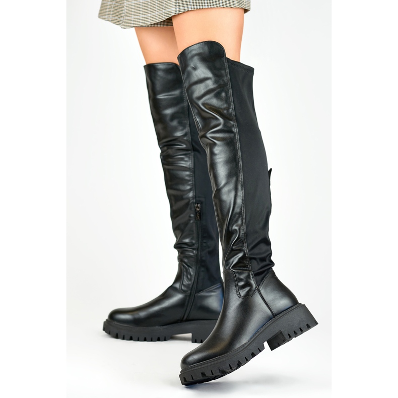 Černé elastické dámské kozačky Viris černý 1