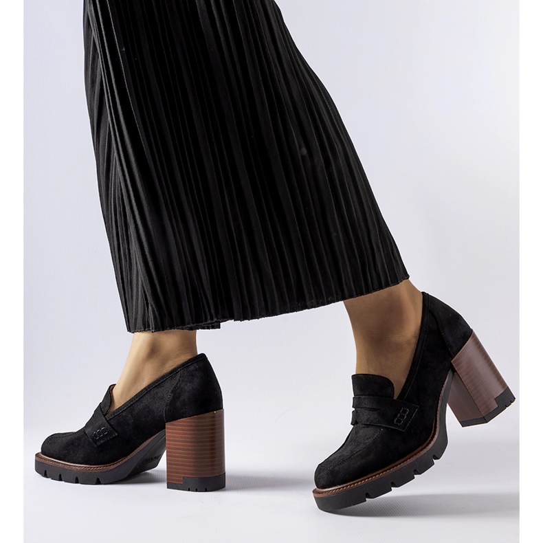 Černé lodičky s koženou vsadkou od Vincezy černá 1