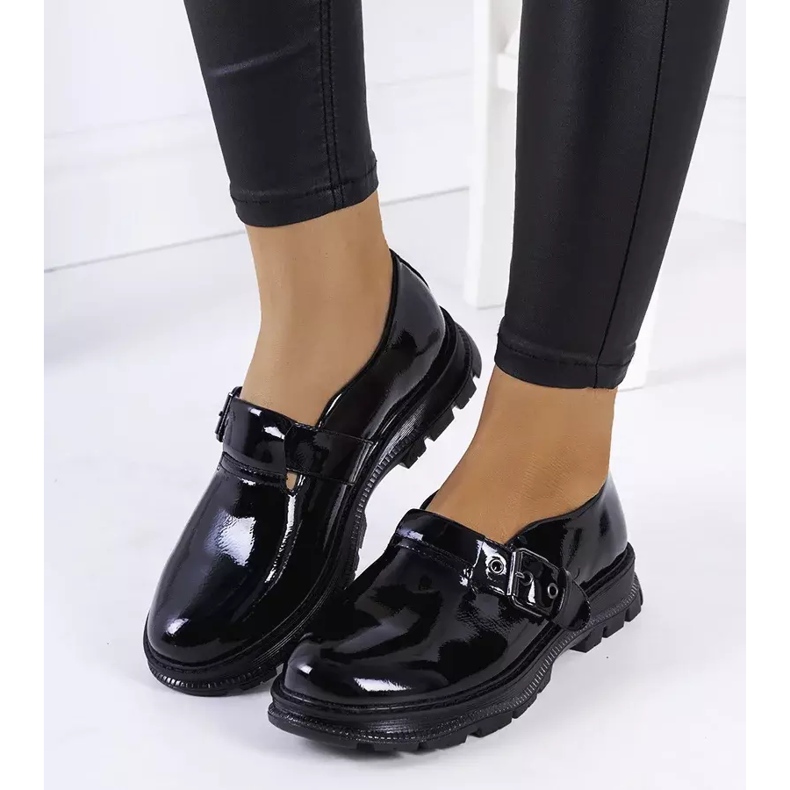 BM Černé lakované boty s přezkou Ancel černá 1