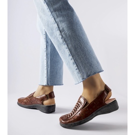 Hnědé prolamované sandály od Glafi hnědý 1