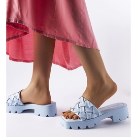 Modré žabky s traktorovou podrážkou Lora modrý 2