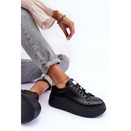 Kožená sportovní obuv na platformě Maciejka 06191-01 Černá 1 Kožená sportovní obuv na platformě Maciejka 06191-01 Černá 1