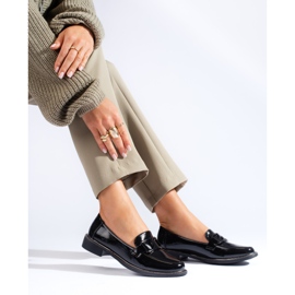 Černé lakované dámské boty Shelovet černý 1