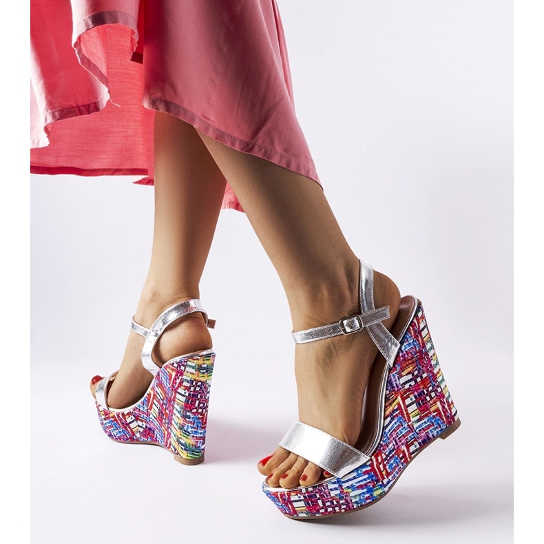 Stříbrné sandály na klínku zdobené fairmontem stříbrný 1