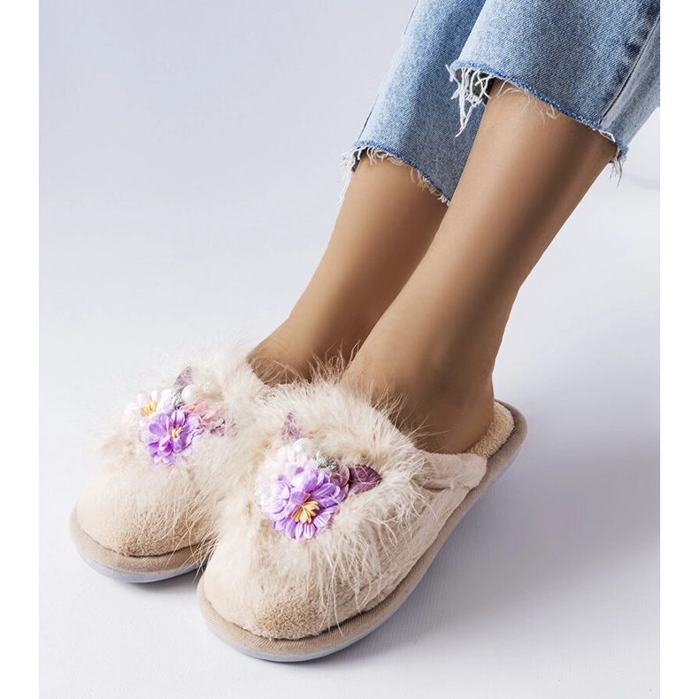 Béžové dámské pantofle značky Moly béžový 1