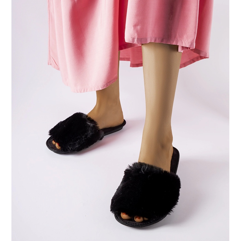 Inblu Černé pantofle Giacomo s kožíškem černá 1